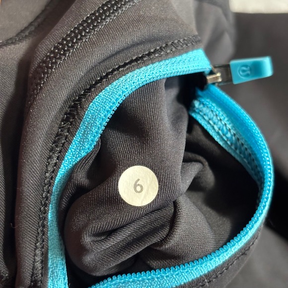 Lululemon Womens Size 6 Black White Crop Leggings Athletic Yoga Pants - Picture 2 of 7